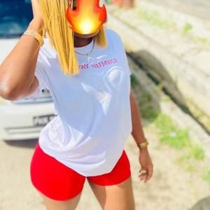 Meet your Posher, Ronessa